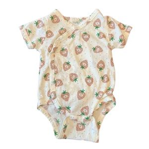 Babysoy Size 0-3 Months Strawberry Print Short Sleeve Bodysuit